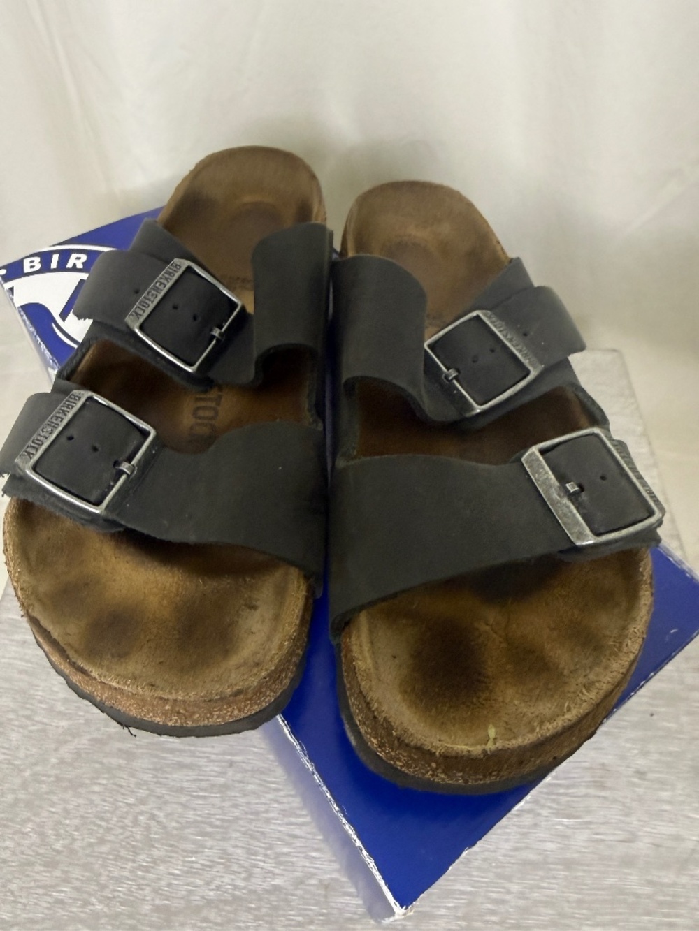 Size 37/ US 6 - Oiled Black leather Arizona Birkenstock - Normal Fit